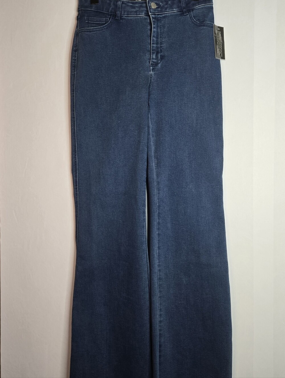 G By Giuliana Size 10 Medium Wash High Waist, Wide Leg Jeans, Raw Hem, NWT
